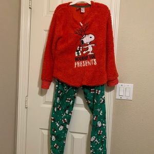 Peanuts Two Piece Fleece S Pajama Set